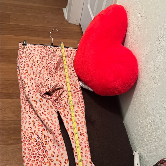 #1237=Chic Animal Print Leggings - Picture 3 of 5